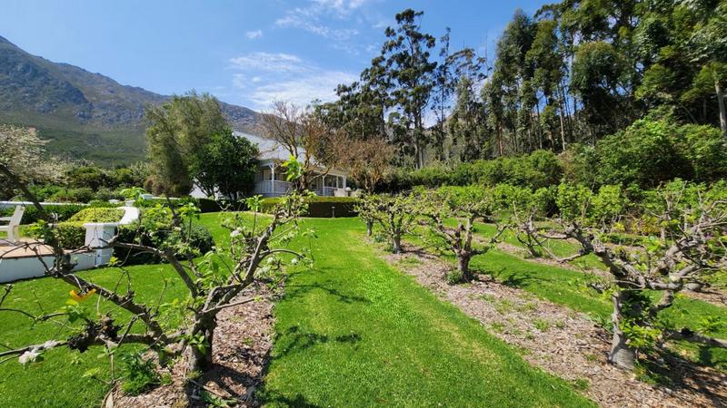 12 Bedroom Property for Sale in Franschhoek Western Cape